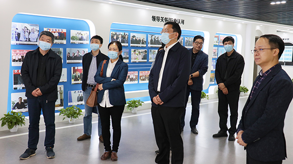 浙江省農業科學院黨委委員、副院長楊華一行赴托普云農考察調研